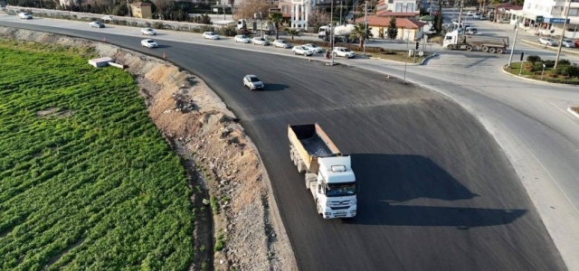 ARSUZ OTOBAN KAVŞAĞINDA TRAFİK SORUNU GİDERİLDİ