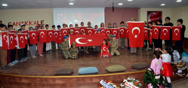 Gübretaş Ortaokulu Çanakkale Zaferi'ni Kutladı