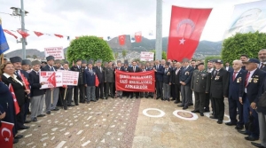 Başkan Mehmet Öntürk Gaziler Günü'nü Kutladı