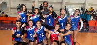 YÜKSELİŞ KOLEJİ KIZ VOLEYBOL TAKIMI BAŞARIYA KOŞUYOR